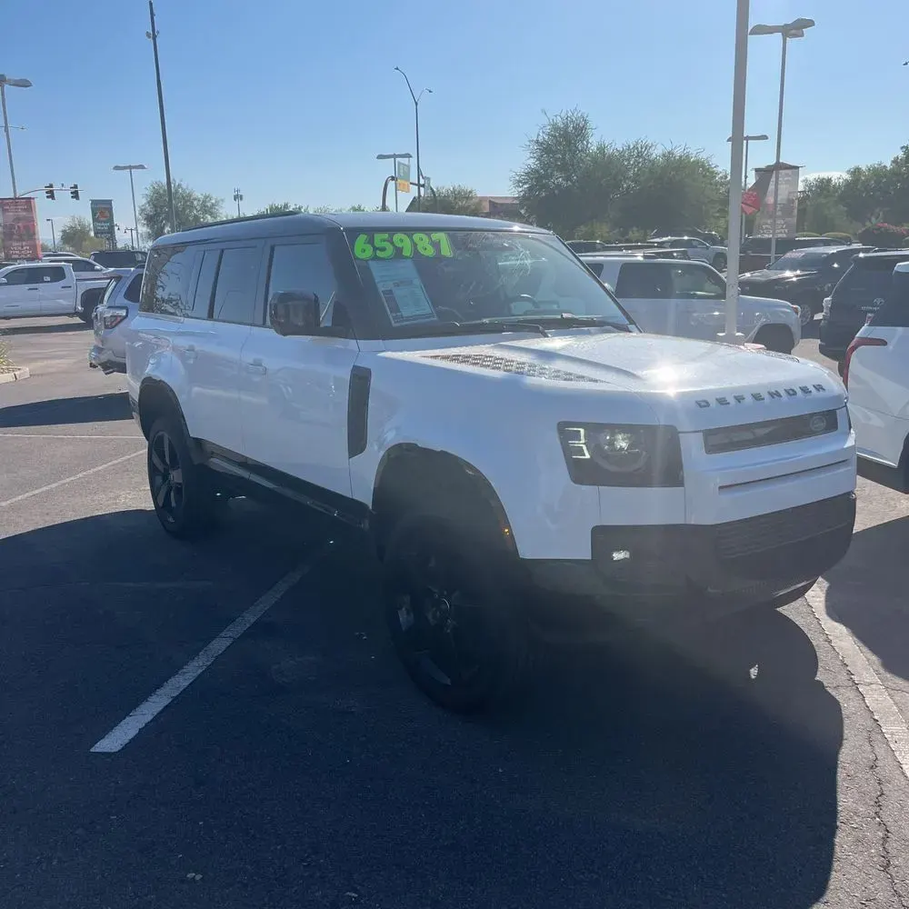2024 Land Rover Defender 130 X-Dyn SE P400