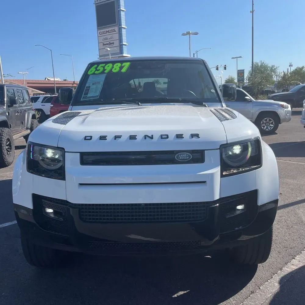 2024 Land Rover Defender 130 X-Dyn SE P400
