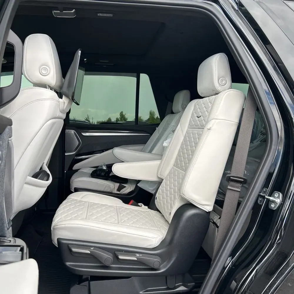 2025 Cadillac Escalade V-Sport