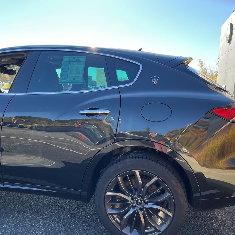2024 Maserati Levante GT Ultima
