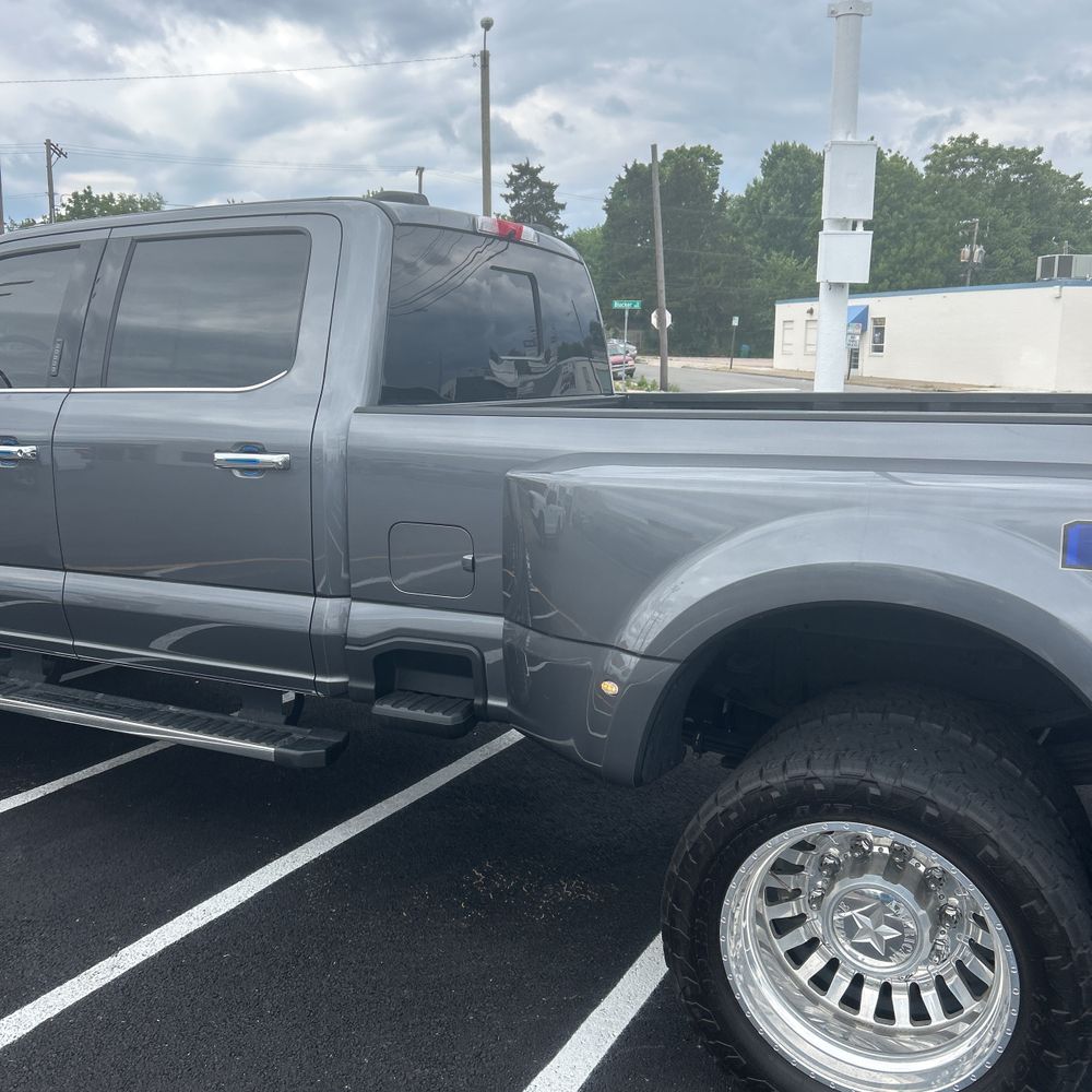2024 Ford F-450 Super Duty Lariat
