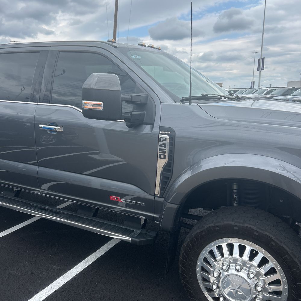 2024 Ford F-450 Super Duty Lariat
