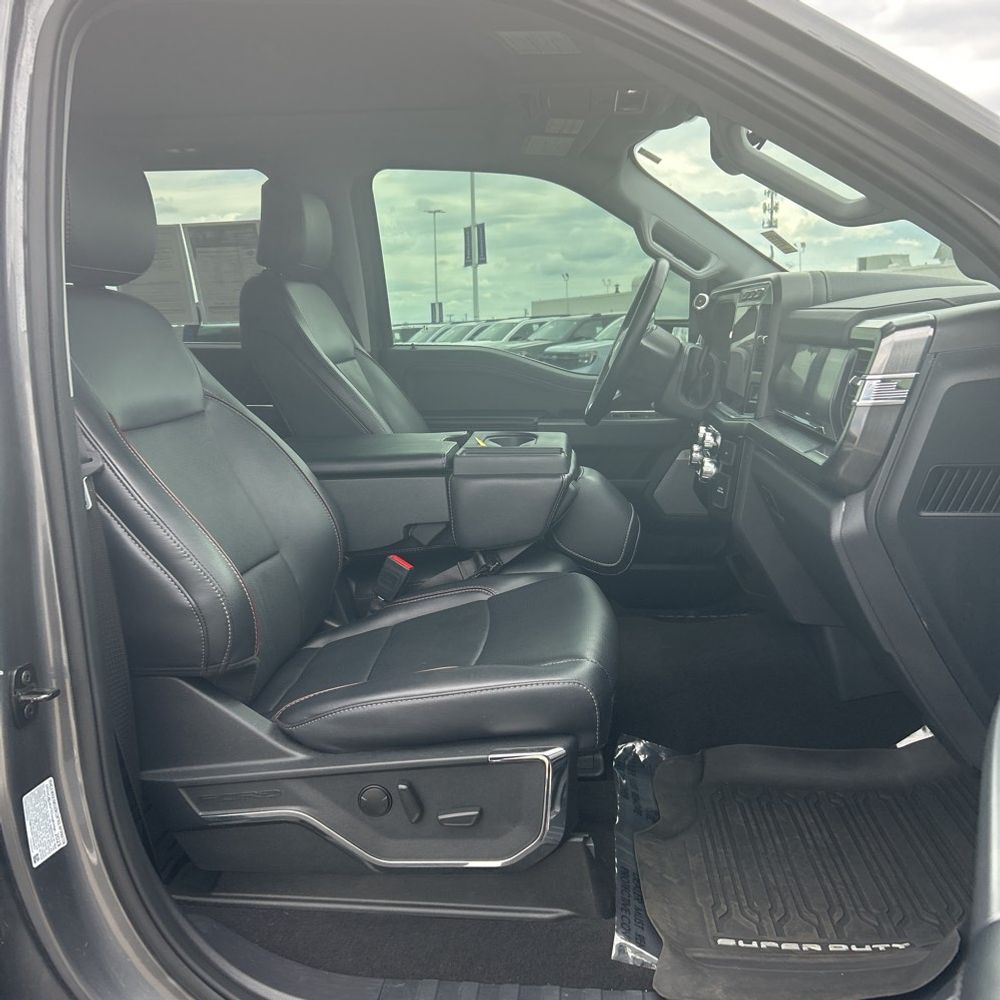 2024 Ford F-450 Super Duty Lariat