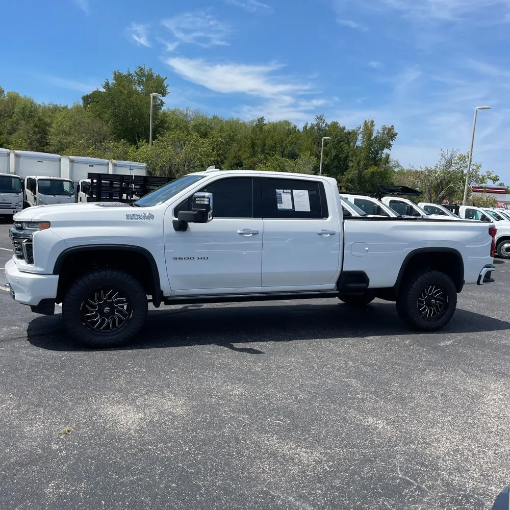 2022 Chevrolet Silverado 3500HD High Country
