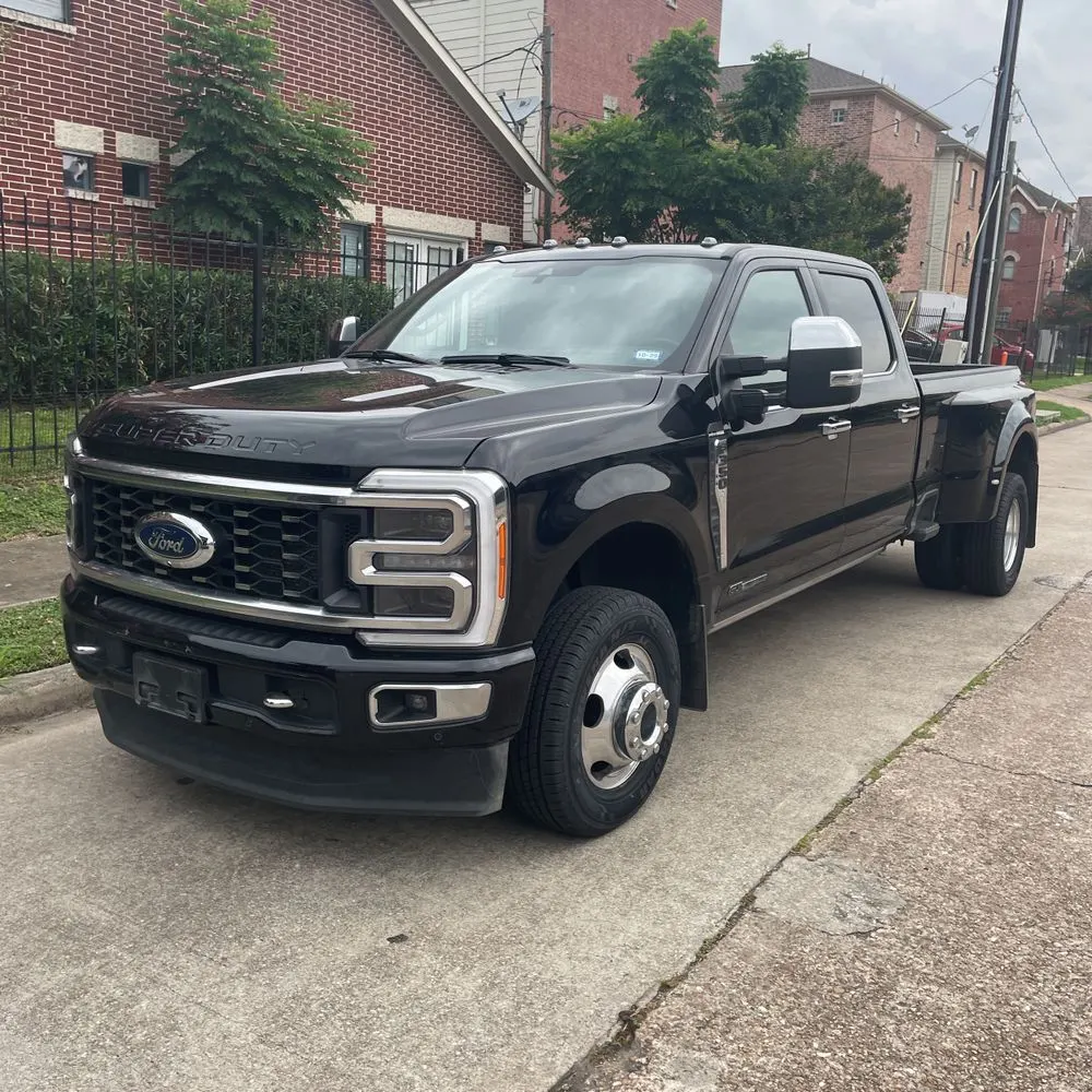 2023 Ford F-350 Super Duty Platinum