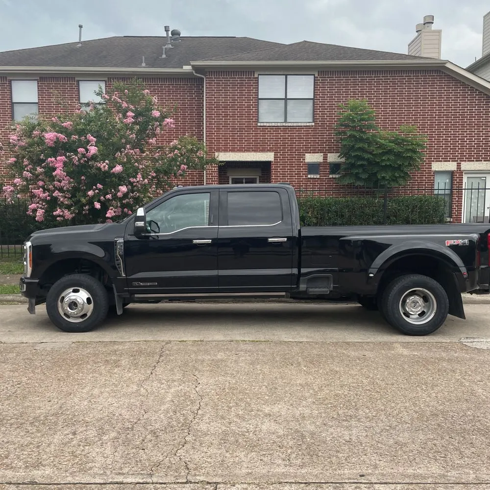 2023 Ford F-350 Super Duty Platinum