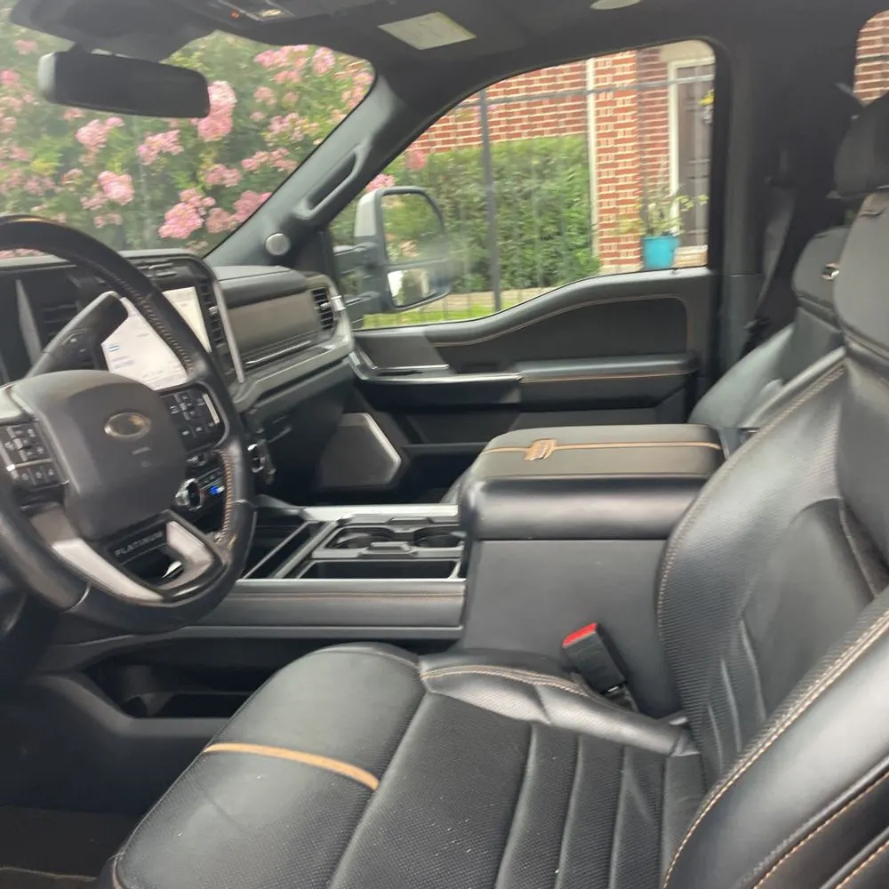 2023 Ford F-350 Super Duty Platinum