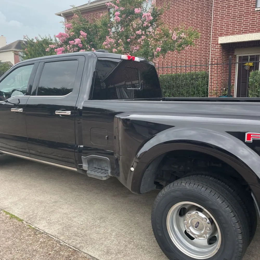 2023 Ford F-350 Super Duty Platinum