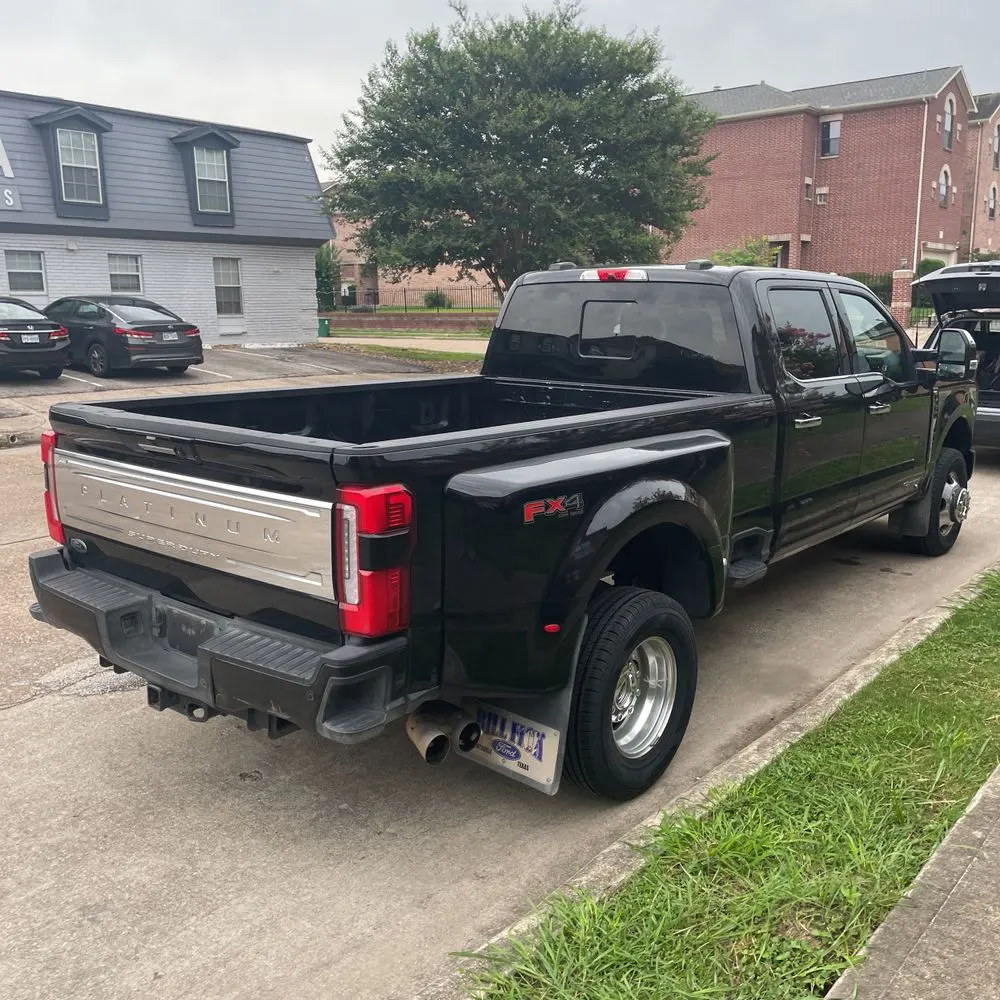 2023 Ford F-350 Super Duty Platinum