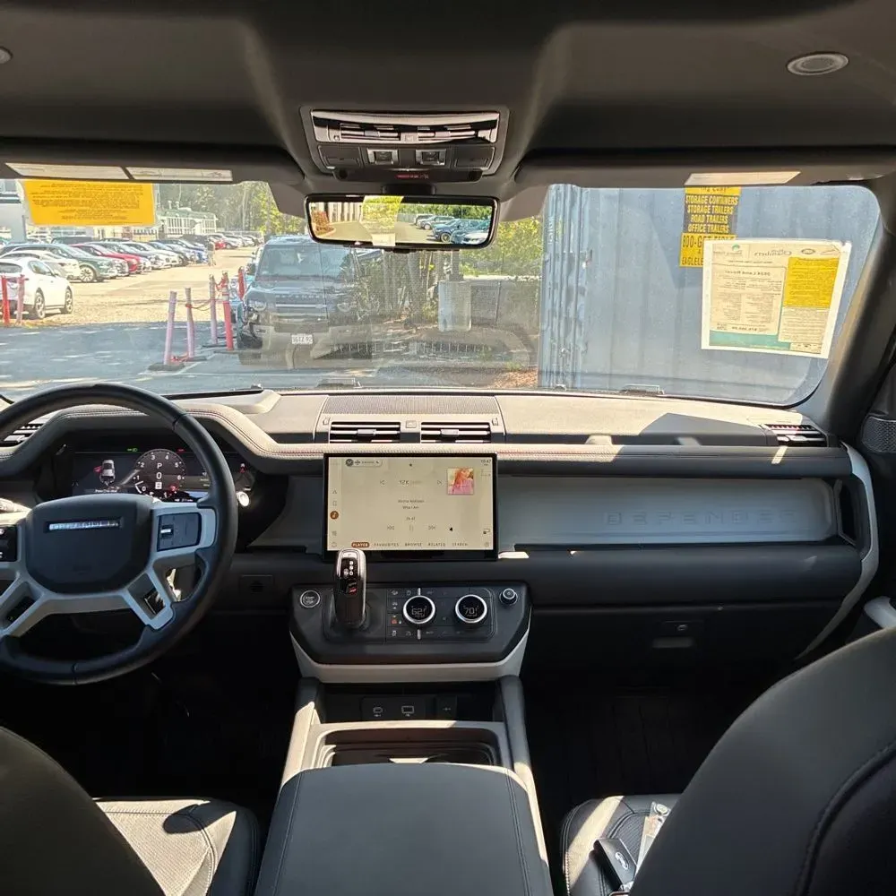 2024 Land Rover Defender 110 V8 P500 SE