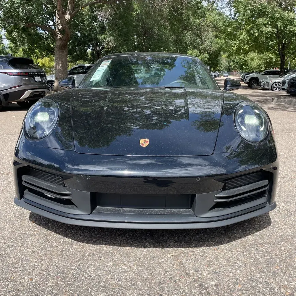 2025 Porsche 911 Carrera