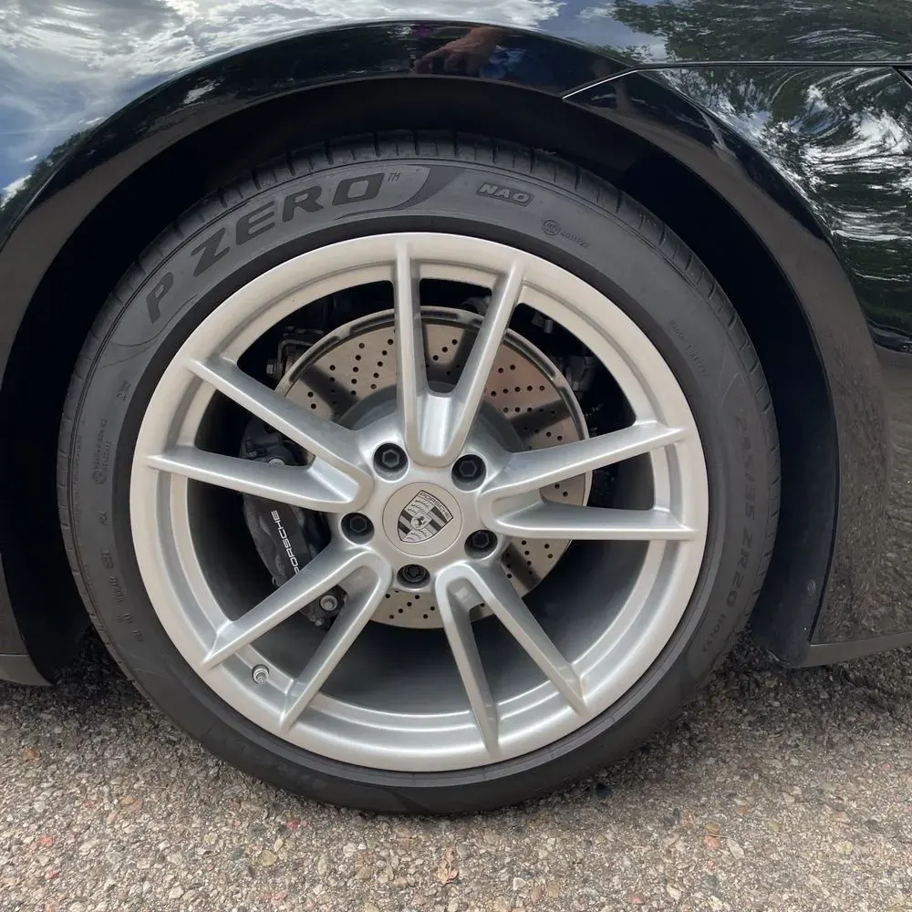 2025 Porsche 911 Carrera