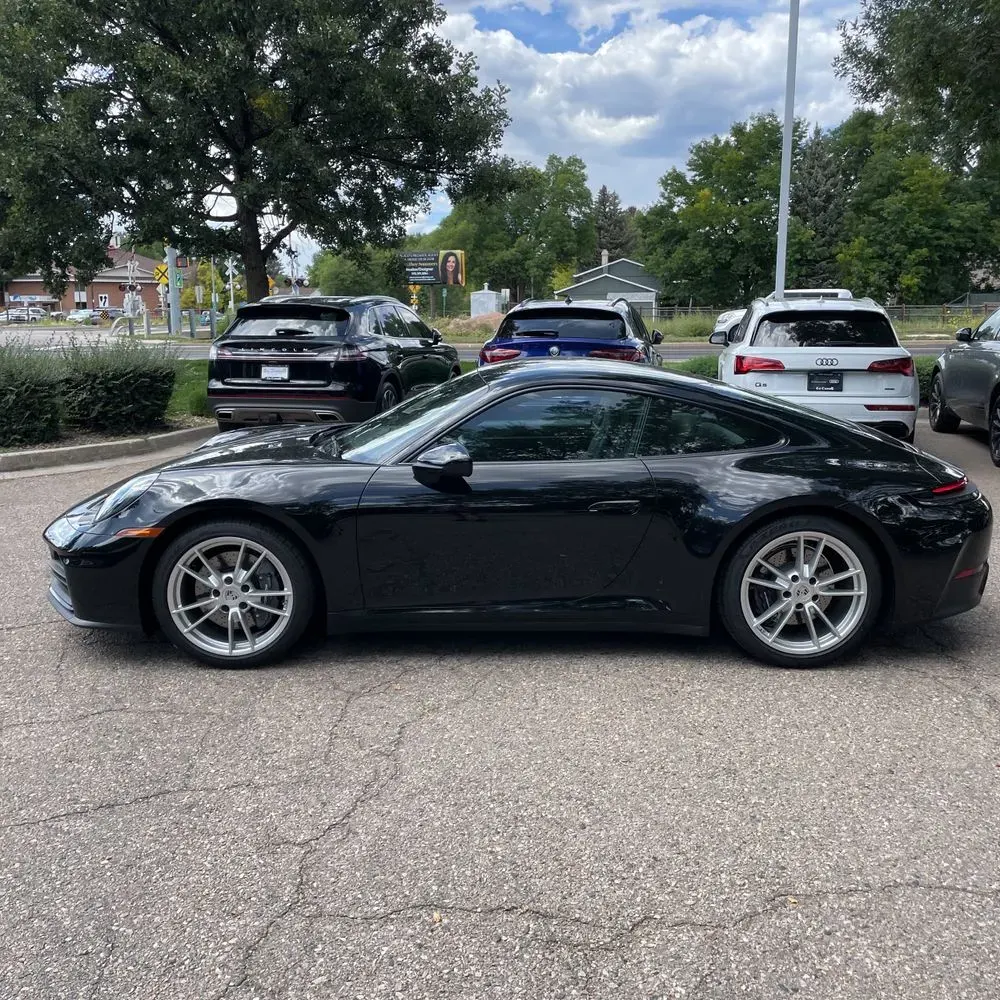 2025 Porsche 911 Carrera