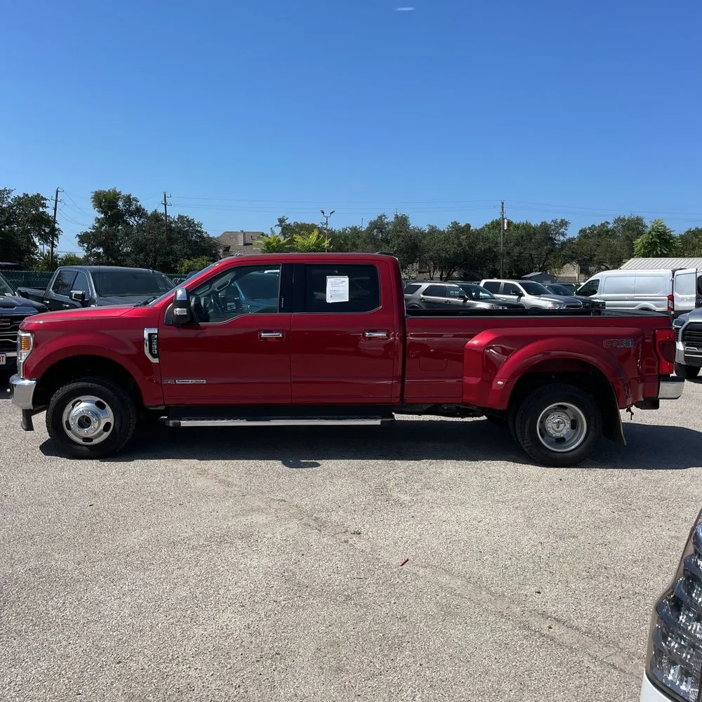 2022 Ford F-350 Super Duty Lariat
