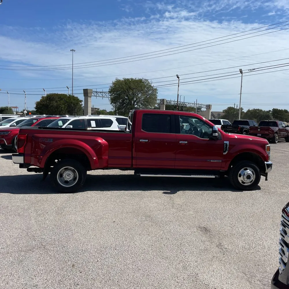 2022 Ford F-350 Super Duty Lariat