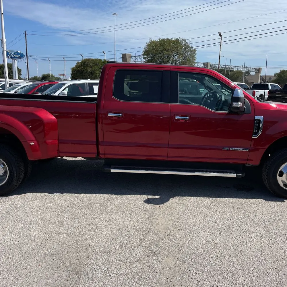 2022 Ford F-350 Super Duty Lariat