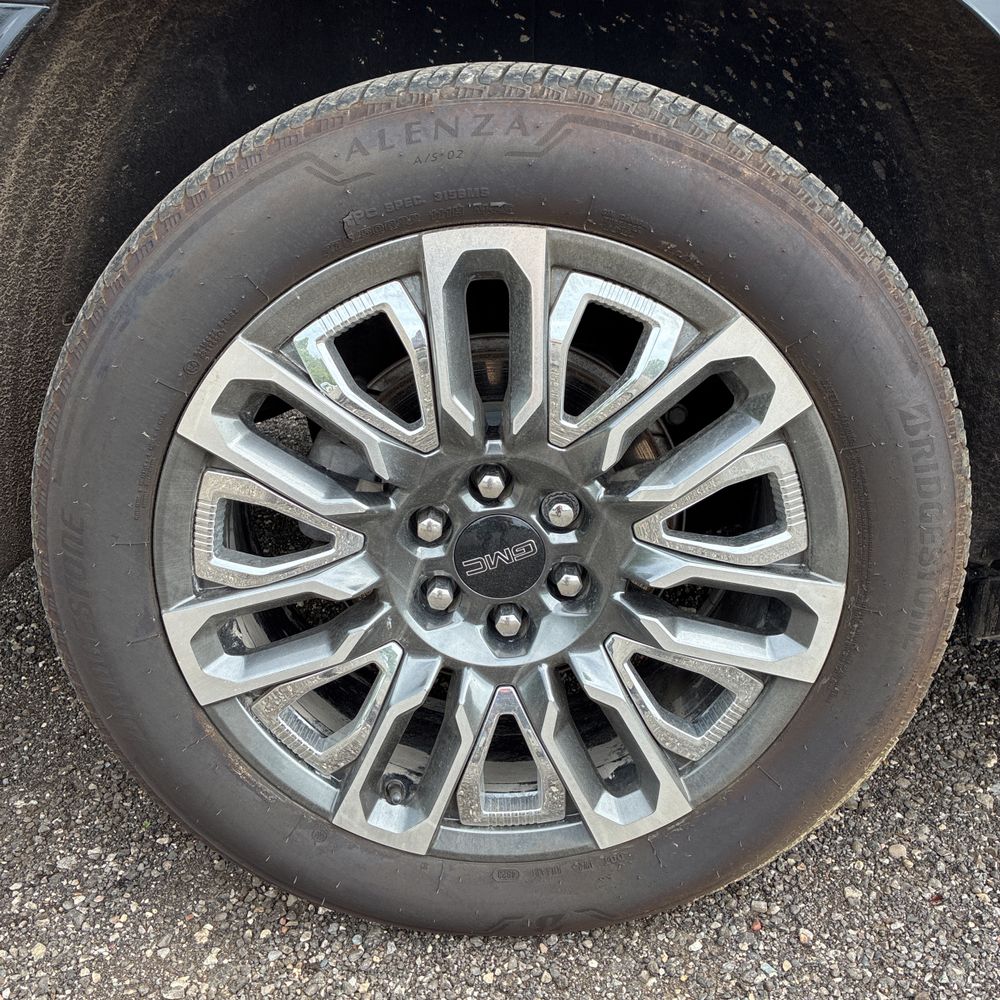 2024 GMC Yukon Denali Ultimate