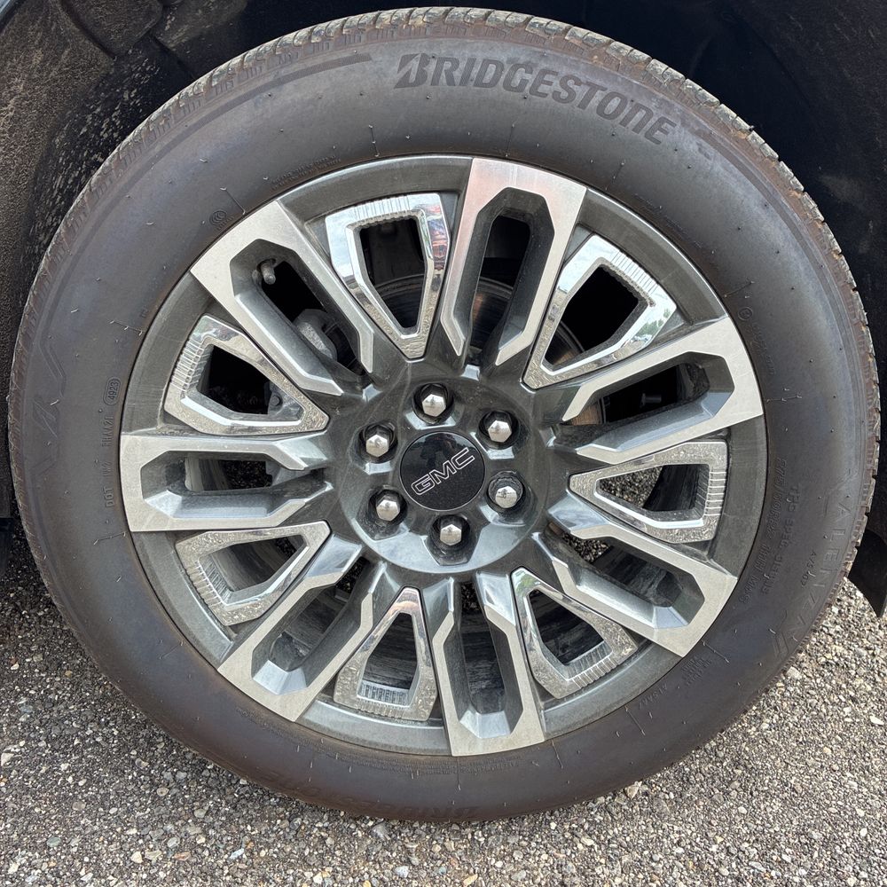 2024 GMC Yukon Denali Ultimate