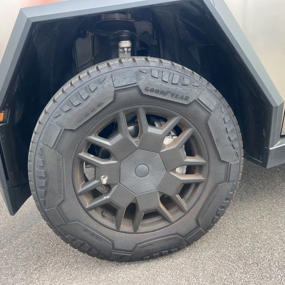 2024 Tesla Cybertruck Base