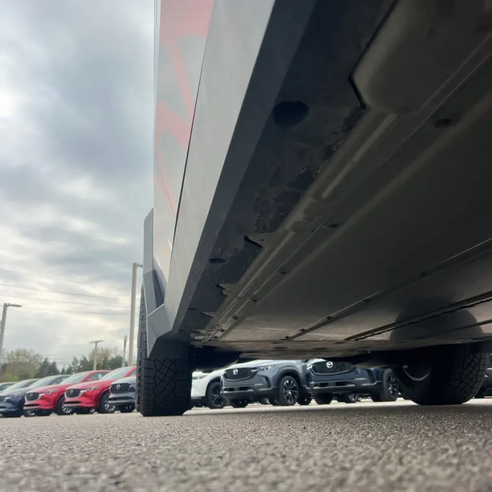2024 Tesla Cybertruck Base