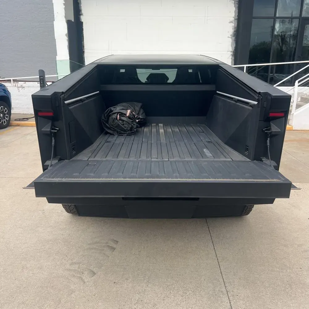 2024 Tesla Cybertruck Base
