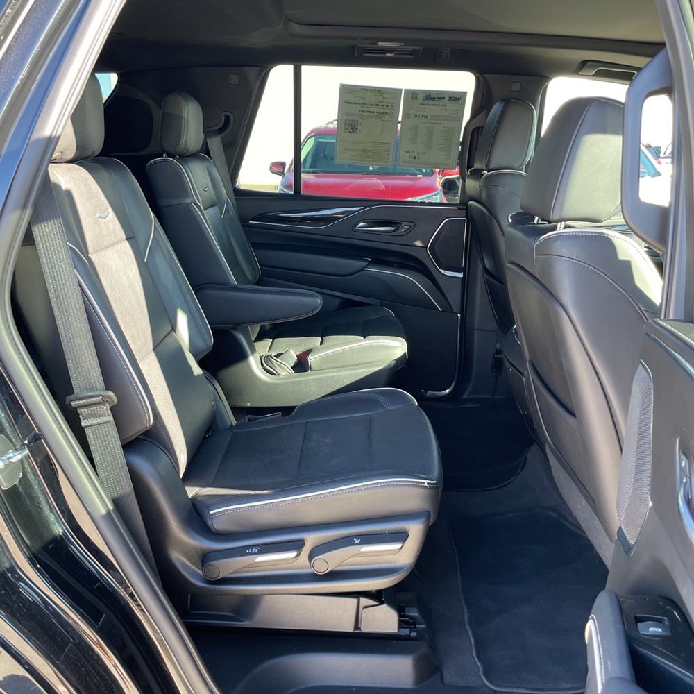 2022 Cadillac Escalade Sport