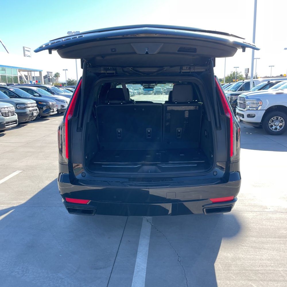 2022 Cadillac Escalade Sport
