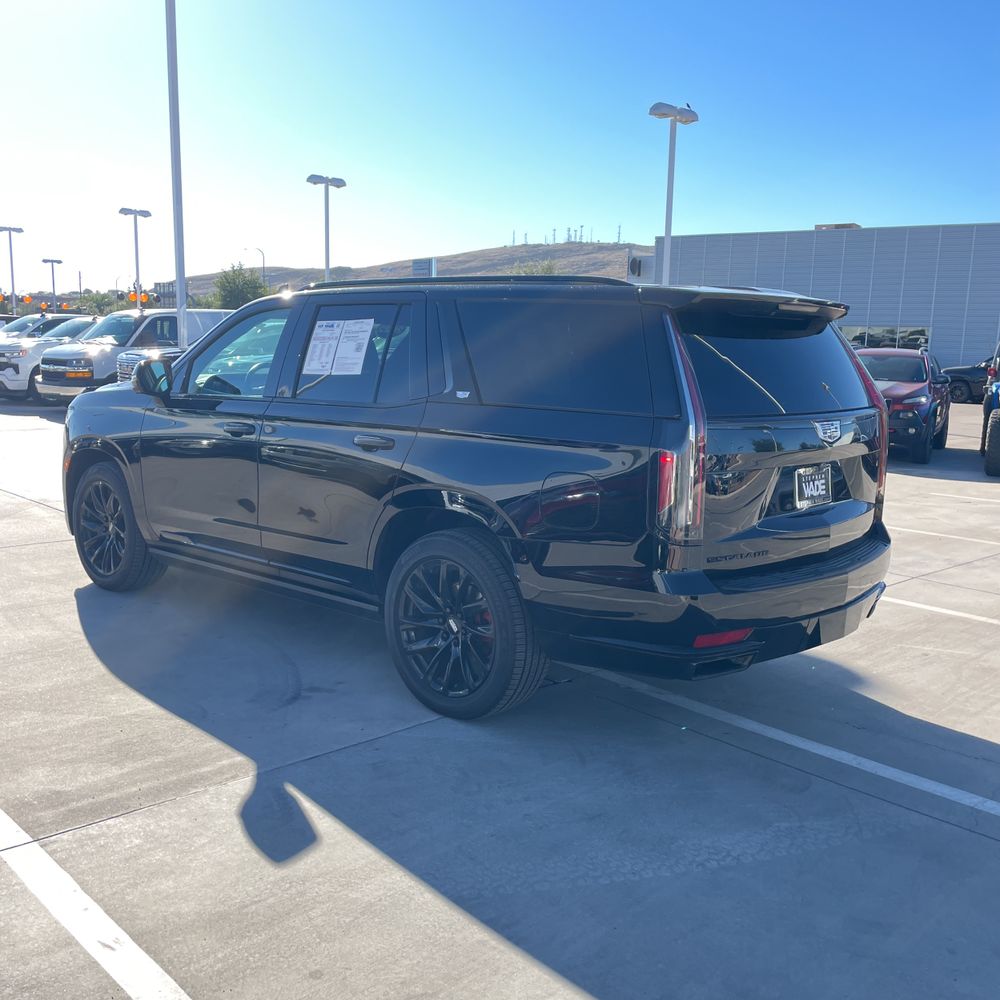 2022 Cadillac Escalade Sport