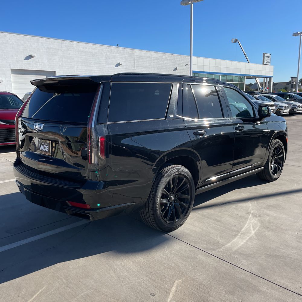 2022 Cadillac Escalade Sport