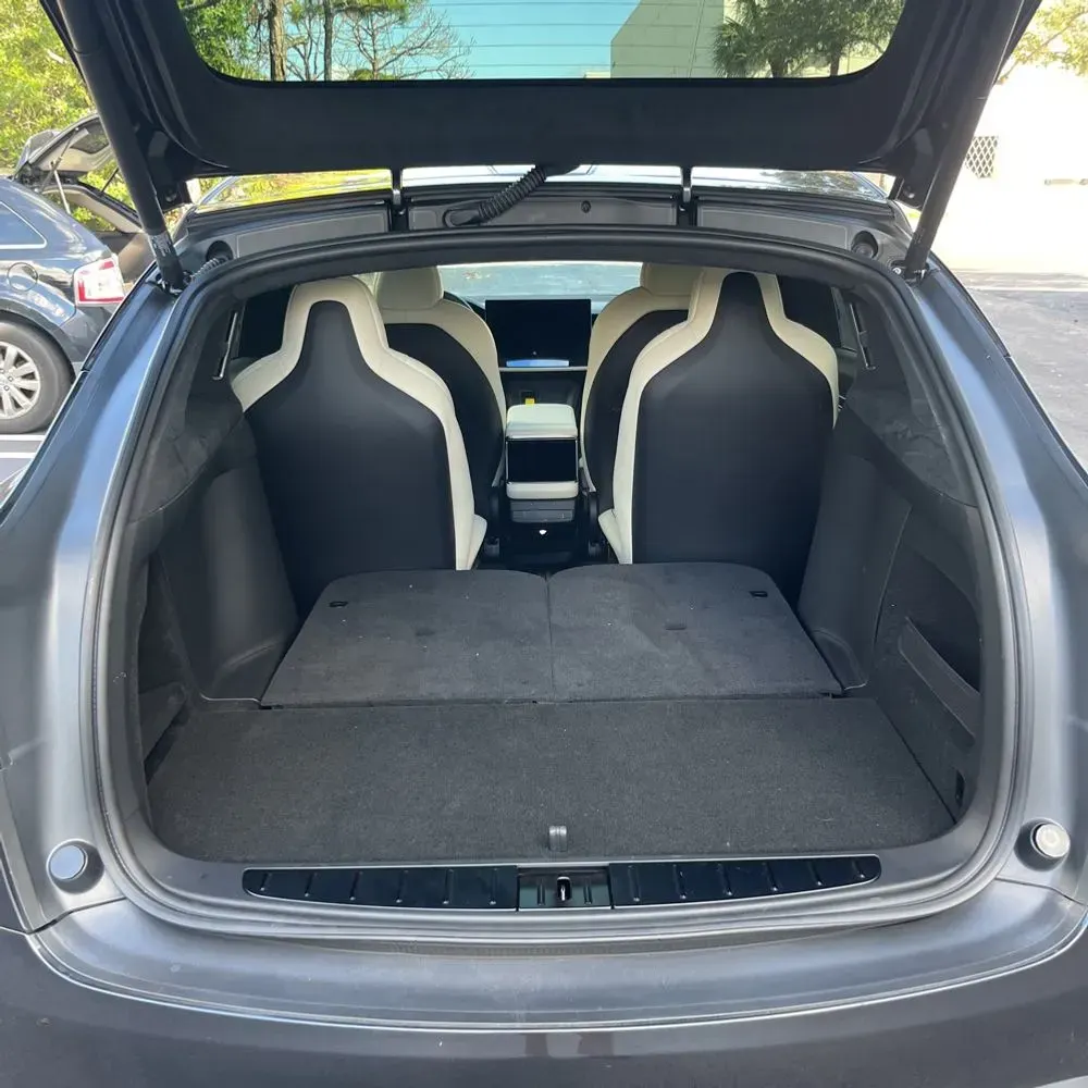 2024 Tesla Model X Plaid