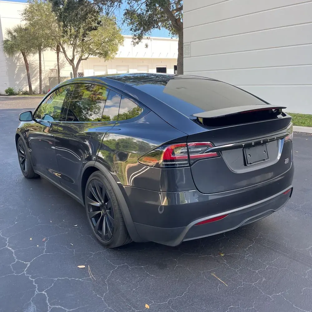 2024 Tesla Model X Plaid