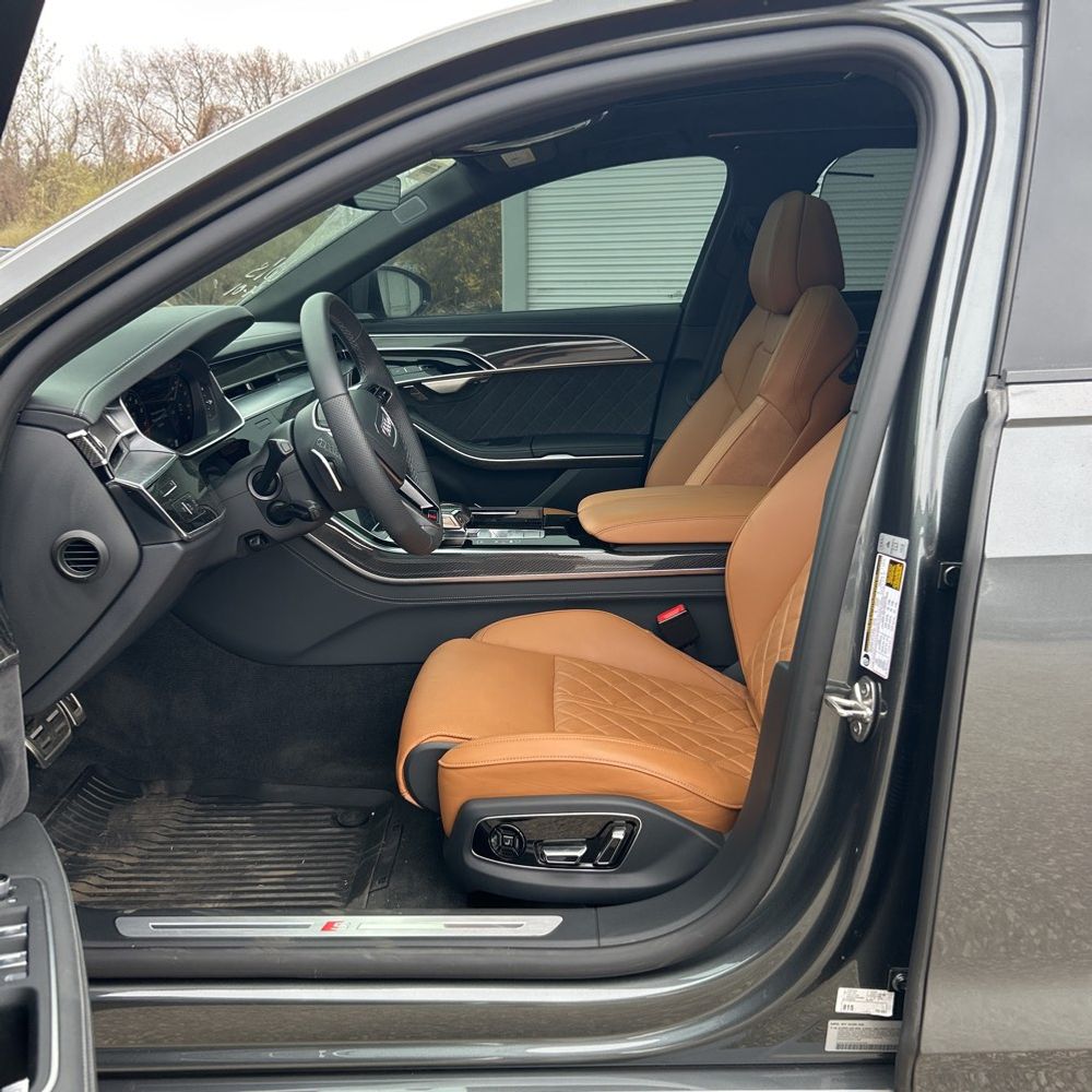 2025 Audi S8 TFSI quattro Tiptronic