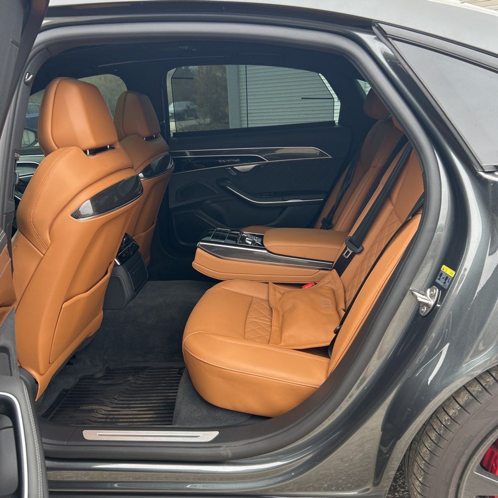 2025 Audi S8 TFSI quattro Tiptronic