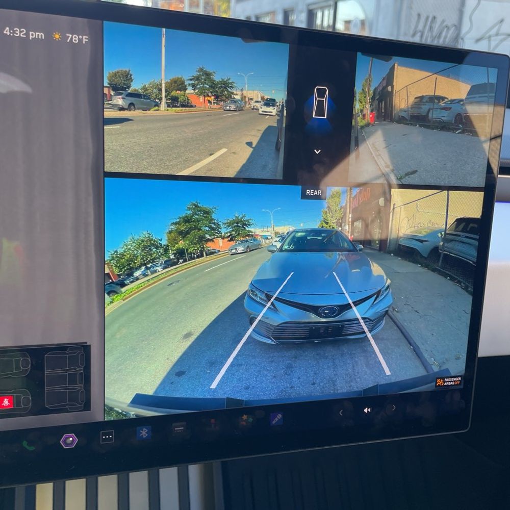 2024 Tesla Cybertruck Base