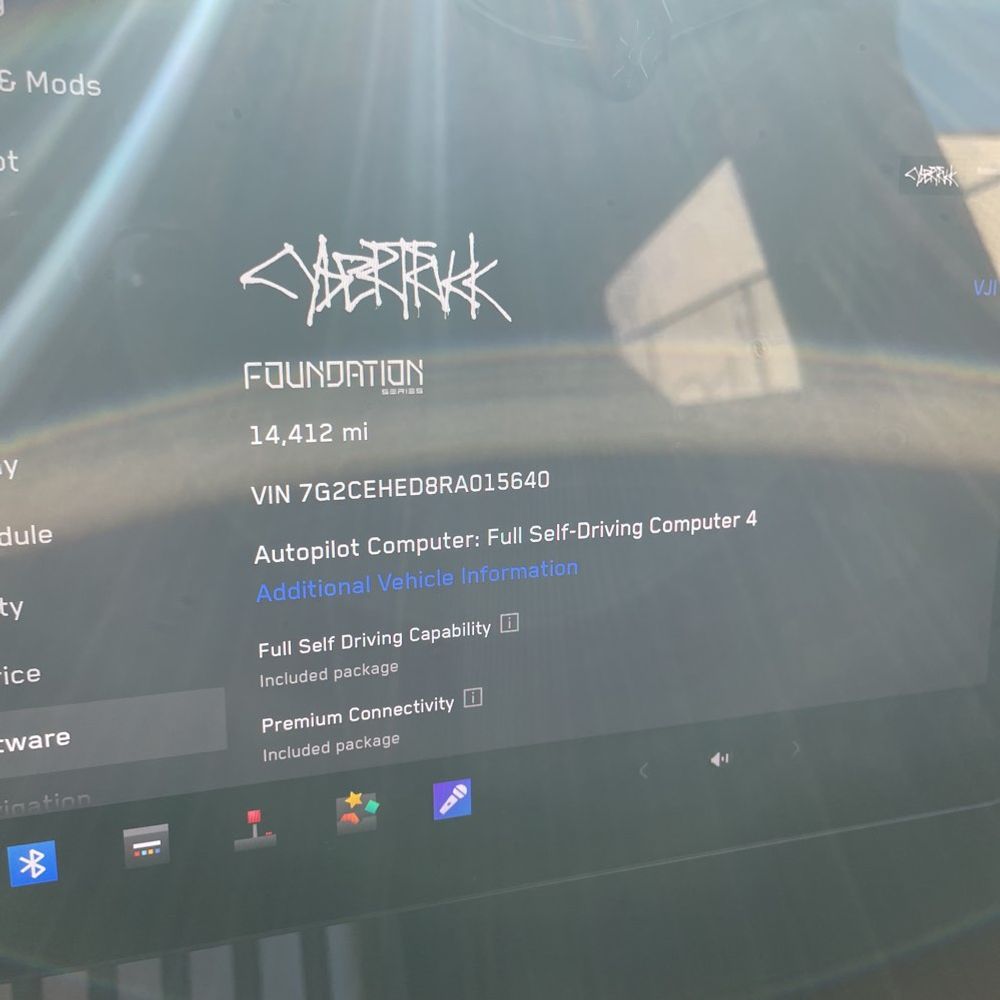 2024 Tesla Cybertruck Base