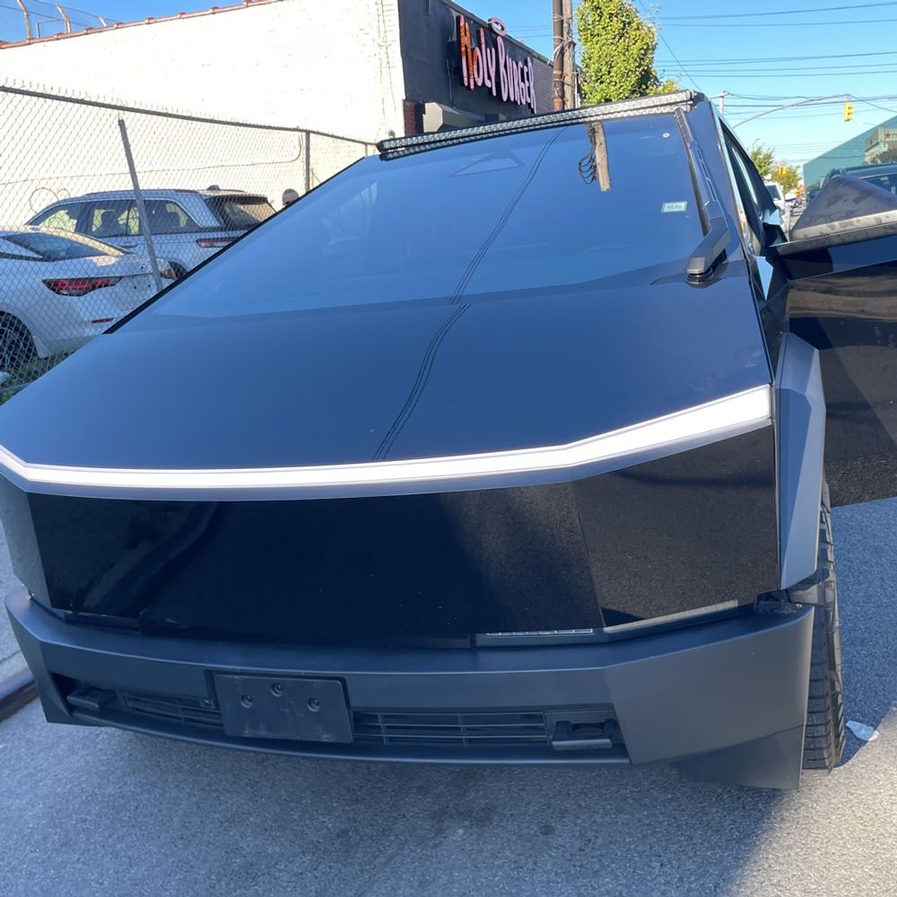 2024 Tesla Cybertruck Base