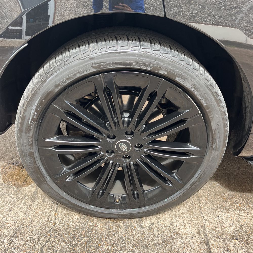 2024 Land Rover Range Rover P530 SE
