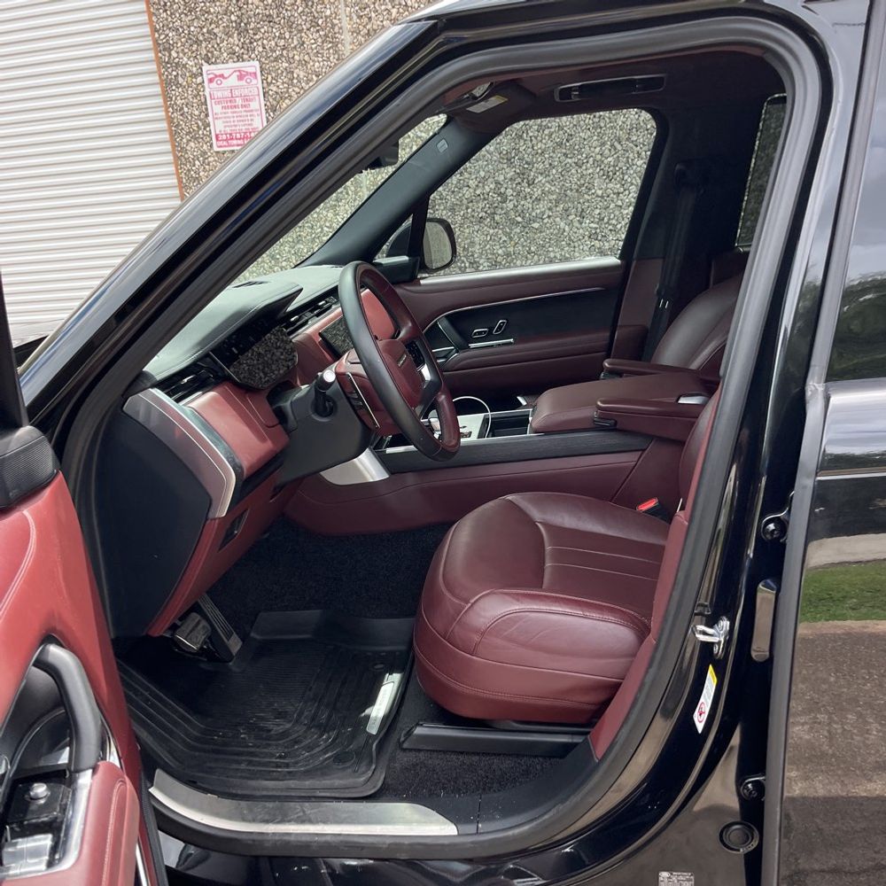 2024 Land Rover Range Rover P530 SE