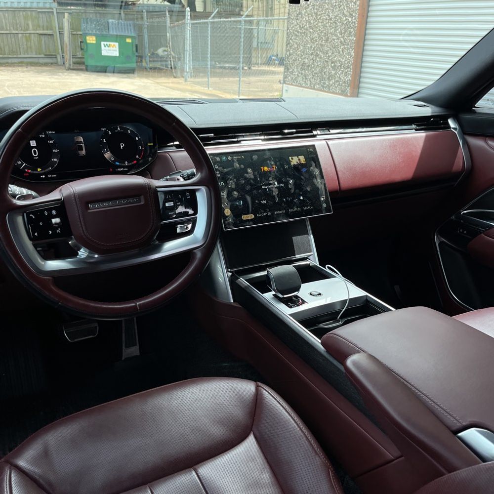 2024 Land Rover Range Rover P530 SE