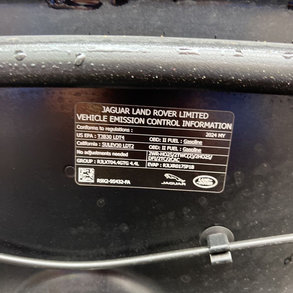 2024 Land Rover Range Rover P530 SE