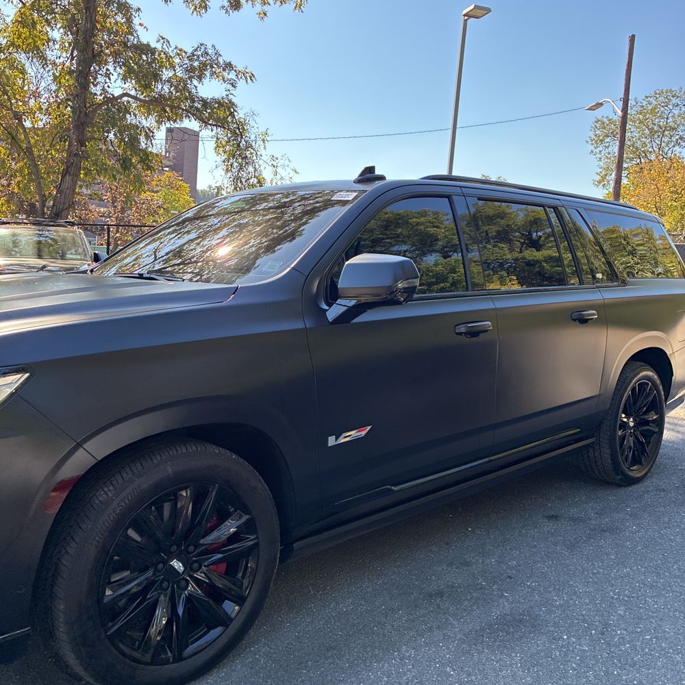 2023 Cadillac Escalade-V ESV Base
