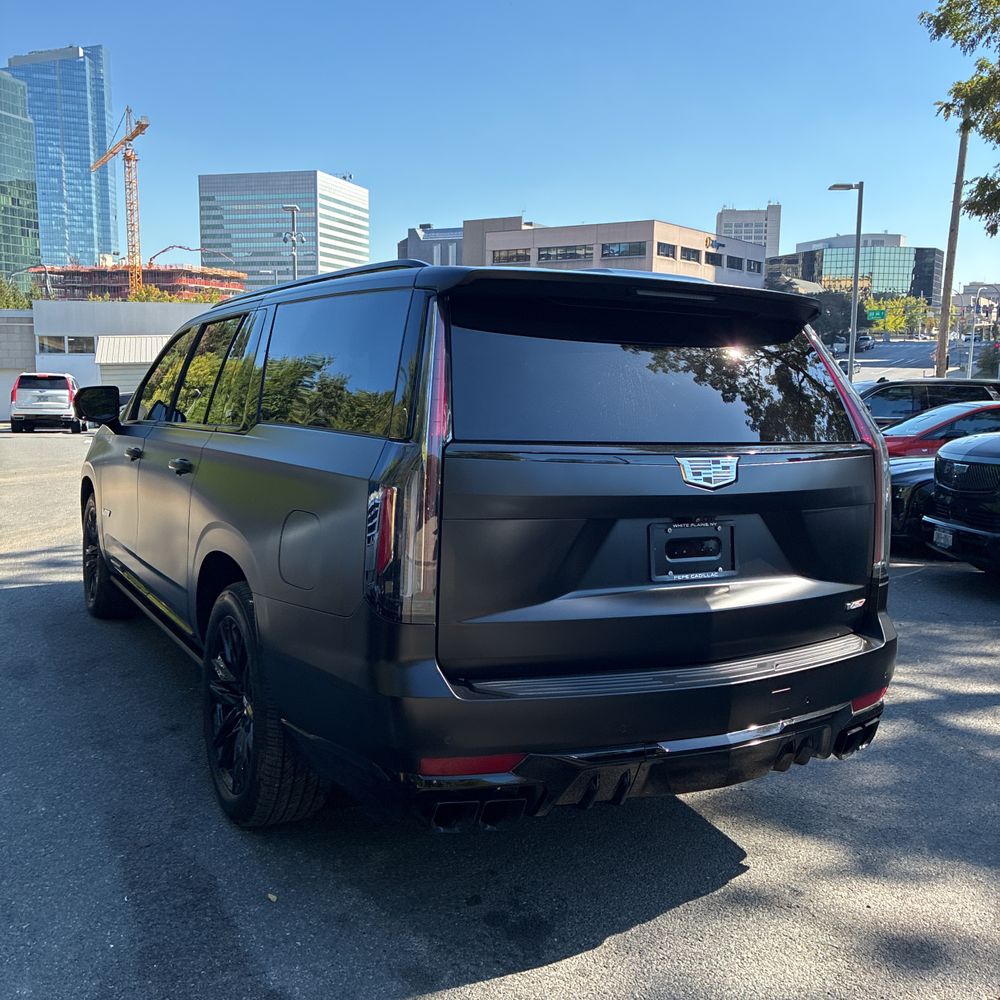 2023 Cadillac Escalade-V ESV Base