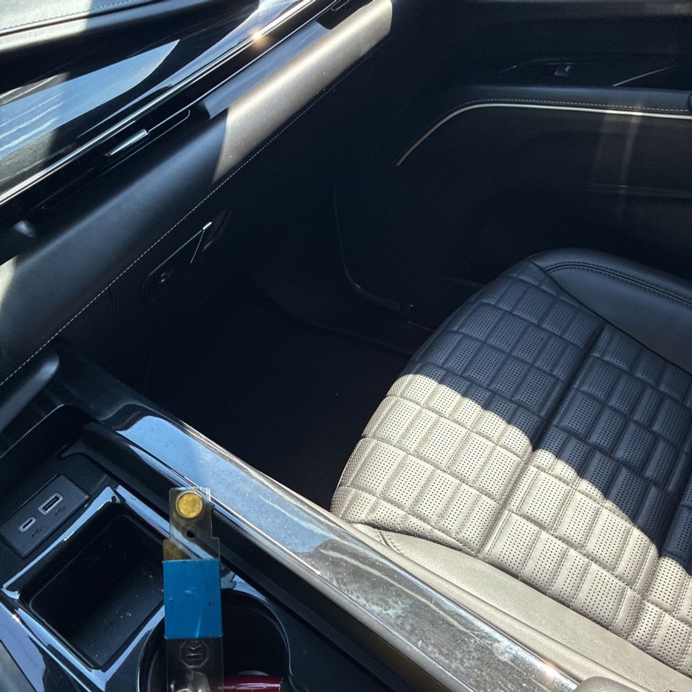 2023 Cadillac Escalade-V ESV Base