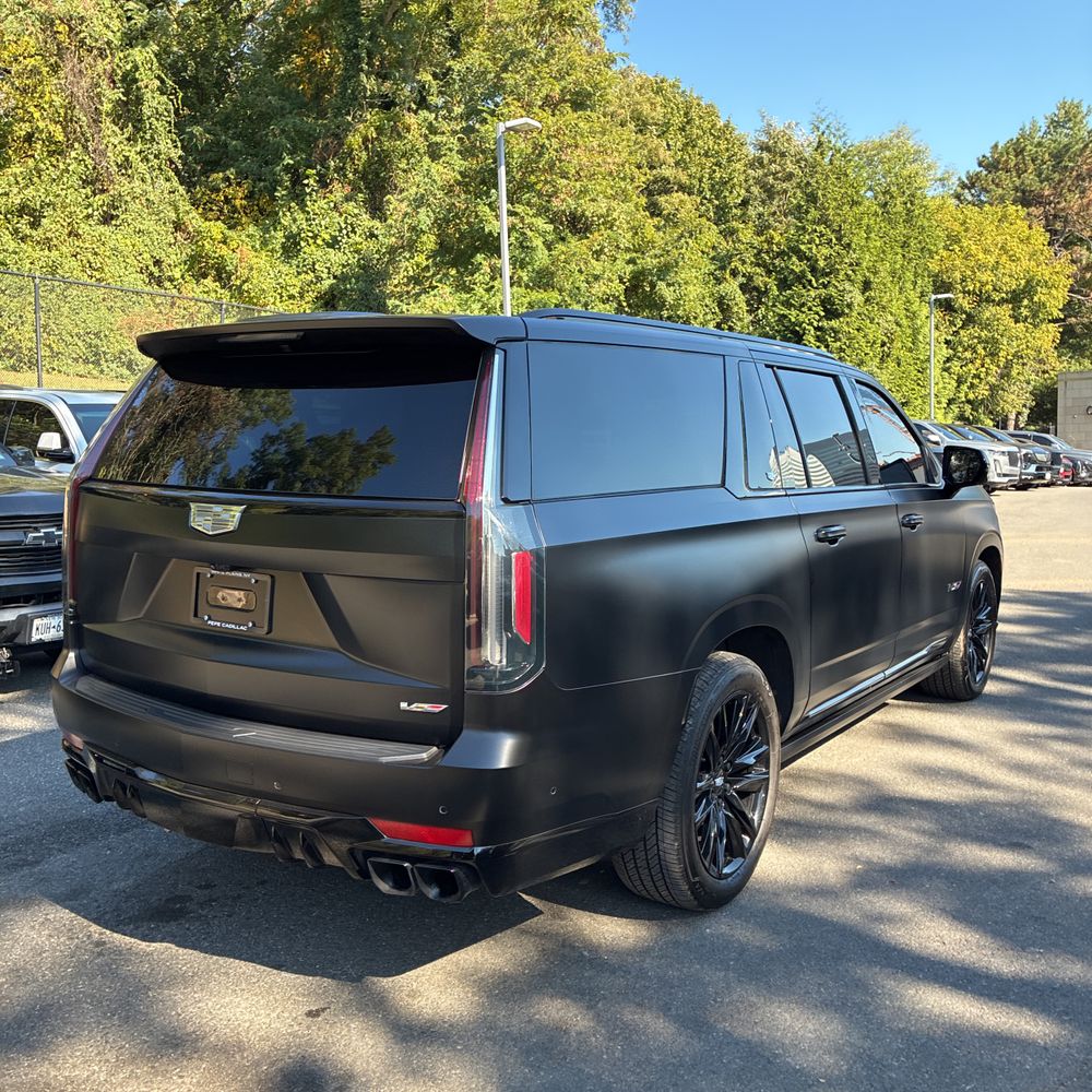 2023 Cadillac Escalade-V ESV Base