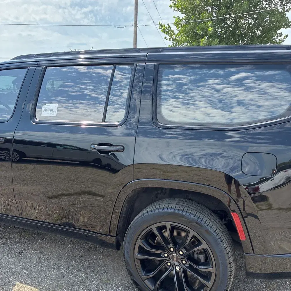 2023 Jeep Grand Wagoneer Series II Obsidian