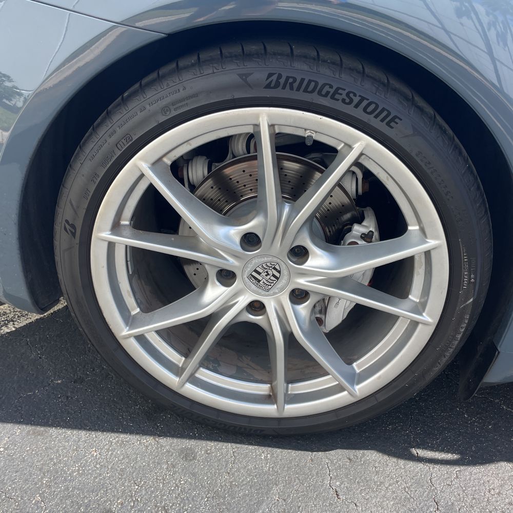 2017 Porsche 911 Carrera