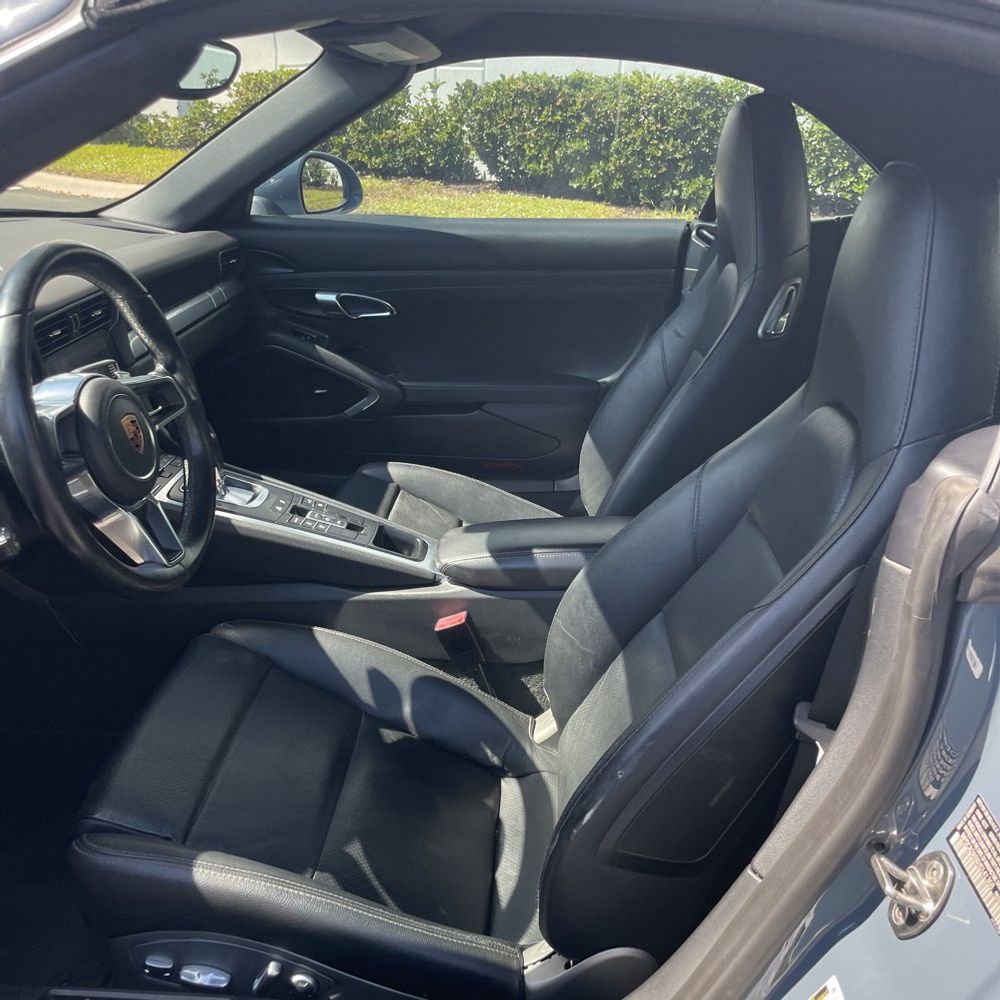 2017 Porsche 911 Carrera
