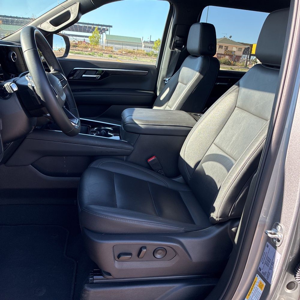 2025 Chevrolet Suburban Z71