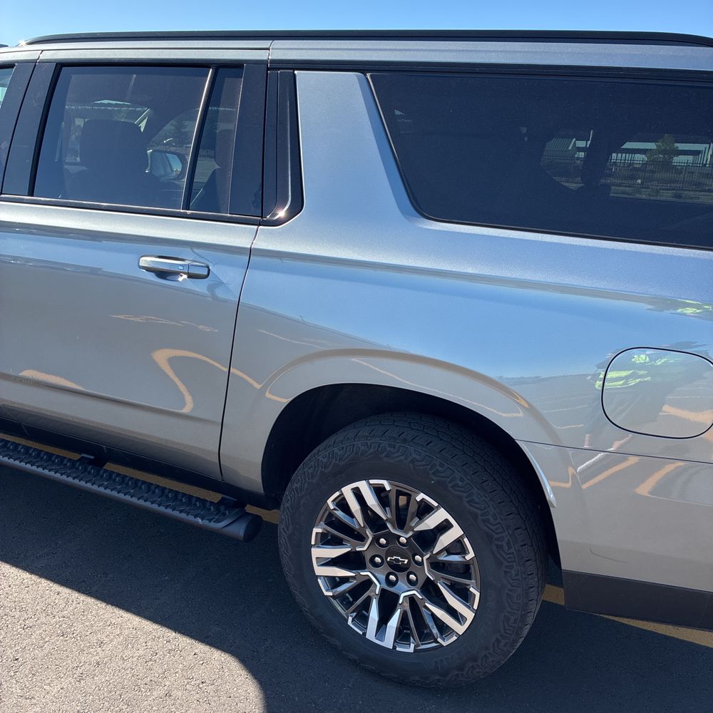 2025 Chevrolet Suburban Z71