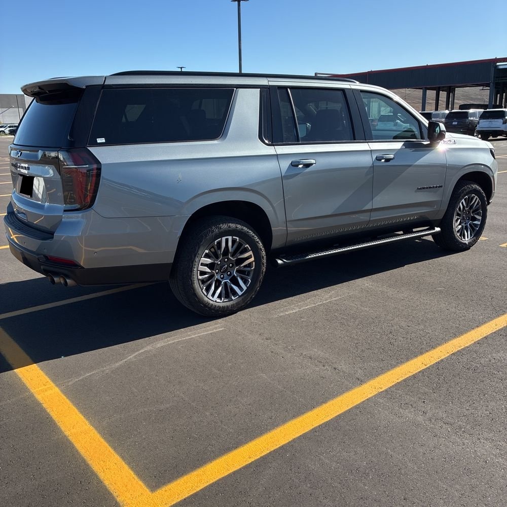 2025 Chevrolet Suburban Z71